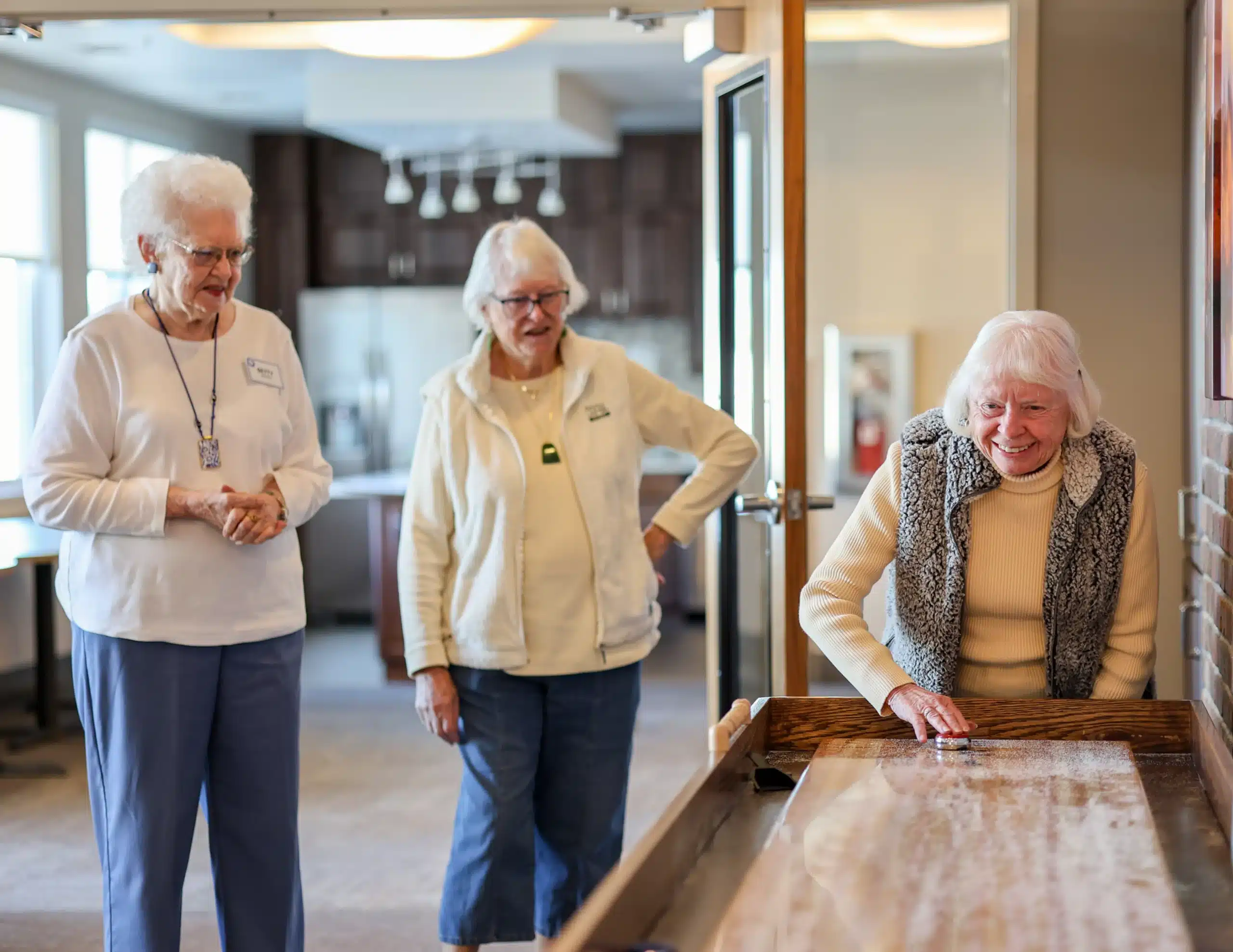ladies-playing-air-hockey